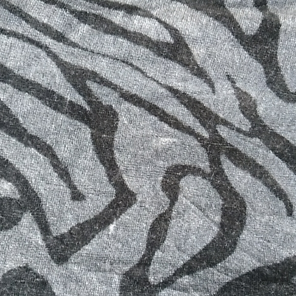 Black & Silver Velour ZipperedJacket (M) - Picture 8 of 10